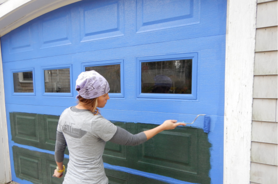 Best Paint for Garage Doors